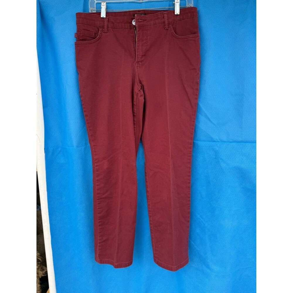 Lee Classic Fit Straight Leg Pants in Wine Red